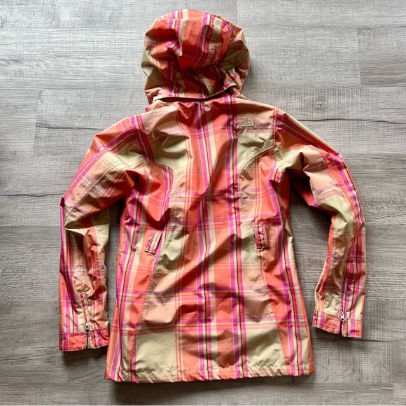 Plaid North Face rain coat - Picture 2 of 3